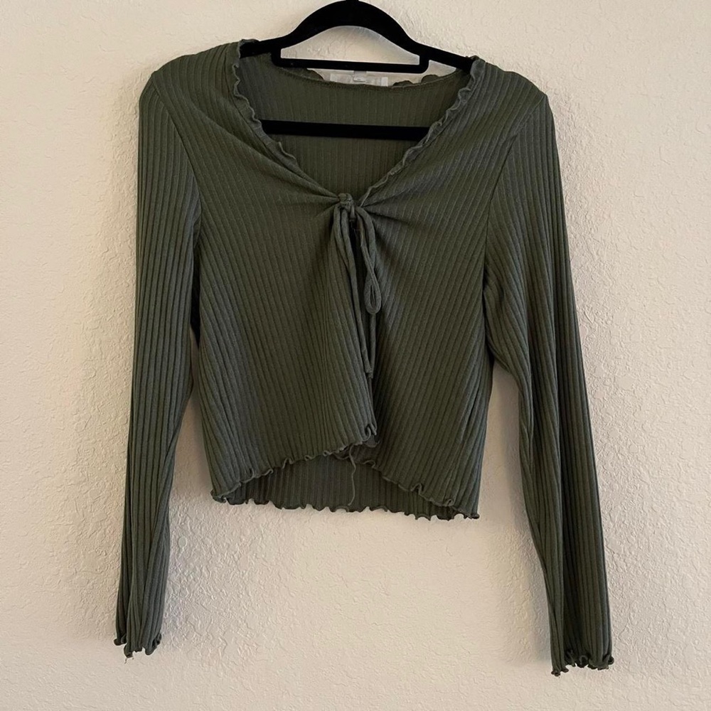 green tie front sweater